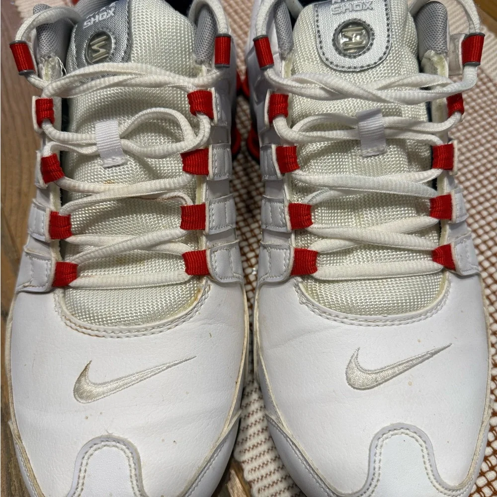 Nike Men's White and Red original Shox Sneakers - Picture 1 of 4